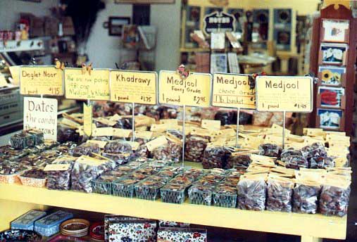 Figure 58: Variety of Date Packs Sold in Roadside Date Products Store (California, 1981)