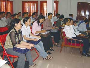 Training session on avian influenza, Cambodia