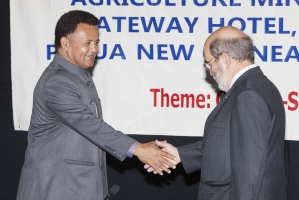 Papua New Guinea Minister thanks FAO