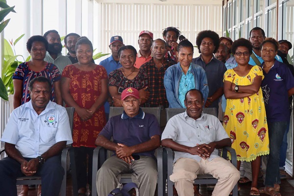 Participants attending ToT workshop on improved fisheries extension services organised by FAO under the EU-STREIT PNG Programme, in Wewak, Papua New Guinea.
