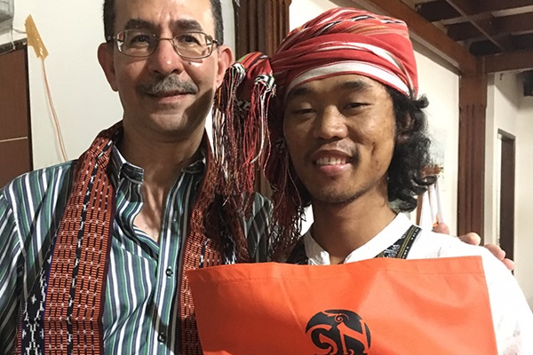 David Kaimowitz with a member of AMAN in Indonesia. Photo credit: Ade Aryani